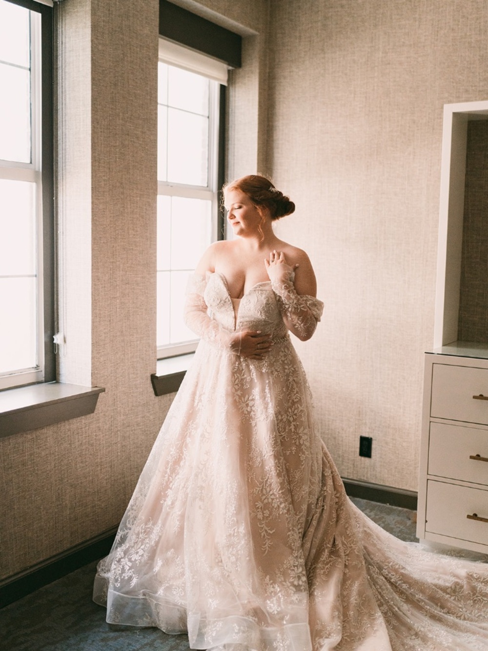 Allure Couture C660 Wedding Dress - Picture 9 of 11